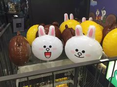 -LINE FRIENDS Garosu-gil Flagship Store
