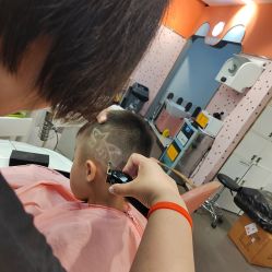 -爆米花儿童美发乐园(布吉华润万象汇店)