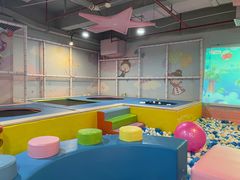 -星舰梦航(广百广场荔胜店)