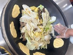 -粘豆包柴火铁锅炖