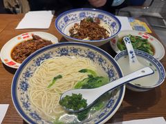 -辣肉面大王(天平路店)