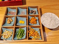 -勺子米线·云南传统小吃市集(四方街店)
