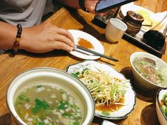 -百年吾吾子手抓肉羊羔肉(山西巷店)