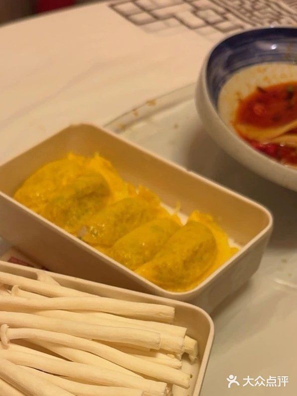 今天吃撑了，超满足