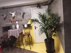 -HIGH FIVE哈福手工汉堡(桂林路店)