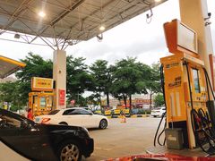 -冠德石油威程加油站