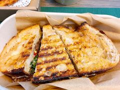 -O'mills Sourdough Bakery&Bistro(永嘉路店)