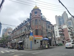 -梅记大块头爆鱼店(乍浦路店)