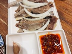 -清真·玛丽亚新疆菜主题餐厅(浙江中路店)