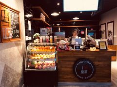 皇茶-汇吃汇喝美食街(上海建发浦悦荟广场店)