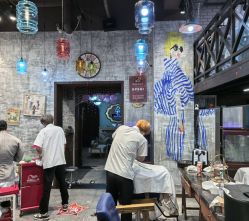 点击看大图 -T.1 hair salon烫染接发