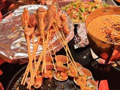 -何师烧烤Pro ·江湖川菜·小龙虾·精酿(太古里旗舰店)