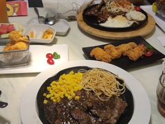 -豪客来牛排(中央花苑店)
