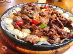 -老东镇啤酒屋海鲜加工·蒸汽海鲜·海鲜烧烤(台东店)