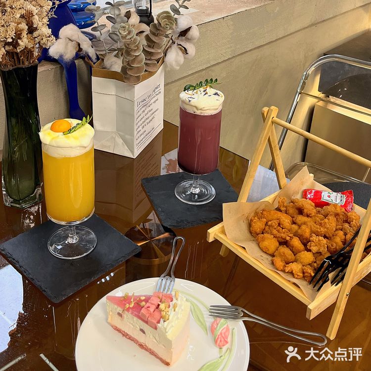 南昌699文创园下午茶|克莱因蓝➕热带雨林🏝