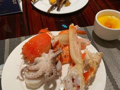 -广州万富希尔顿酒店·感趣自助餐厅·金秋蟹宴生蚝海鲜刺身