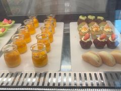 -亚洲国际大酒店·云顶阁旋转自助餐厅