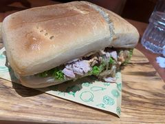 德式猪肘配夏巴塔-魏斯理汉堡(西安沣东吾悦店)