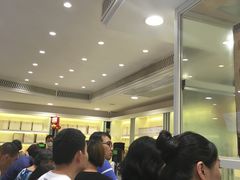 等位区-上海哈尔滨食品厂(淮海中路店)