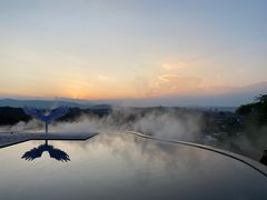 -勐巴拉云顶餐厅