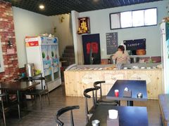 大堂-愉肴麻辣香锅(中北镇店)