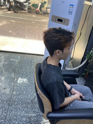 -藤野造型专业烫染接发