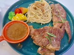 -丽莎沙拉轻食餐厅(国贸店)