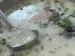 -美顺香食府鱼头老店(雪野湖店)