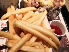 -The Habit Burger Grill 哈比特汉堡(复兴soho店)