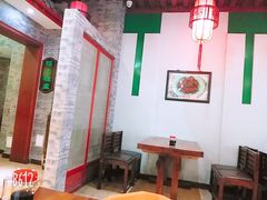 大堂-石头门坎