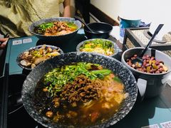 鸡肉米线-八月美食小馆(银泰城总店)