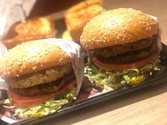 -The Habit Burger Grill 哈比特汉堡(复兴soho店)