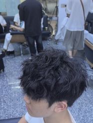 点击看大图 -藤野造型专业烫染接发