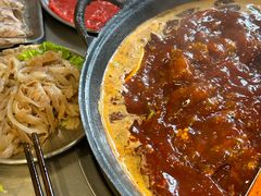 -鹿鸣山草本茶香火锅(园西路店)