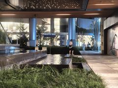 -瑞虹新天地月亮湾