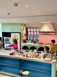 -奈尔宝·儿童乐园·亲子餐厅(华采天地店)