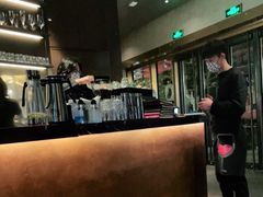 -wineapp葡萄酒餐吧(外滩金融中心店)