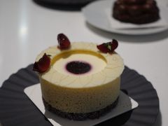 -潮一不贰·法式甜品·生日蛋糕·西式简餐(外滩店)