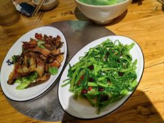 -郑件洋芋饭庄