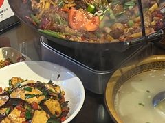 -富正毅三下锅·湘西韵味(天门山索道店)