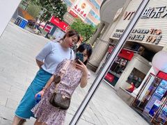 -八一路好吃街(雨田商务大厦店)