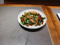 宣威小炒肉-云海肴·汽锅鸡·云南菜(高德置地店)