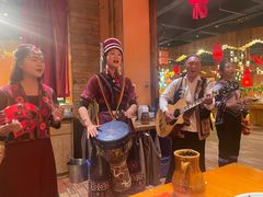 -老滇山寨•云南特色菜•地方菜•民族风情歌舞表演(金碧店)