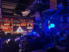 -UP嘻哈酒吧(粉巢店)