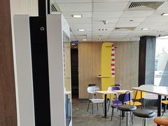 -麦当劳(国家体育场南路店)