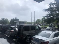 -奔驰上海利星(七宝店)