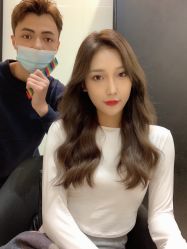 -HAIR CORNER