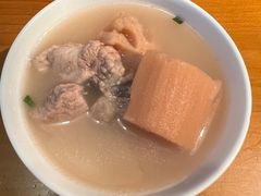 莲藕排骨汤-莲餐厅·湖北菜·潜江小龙虾店(愚园路店)