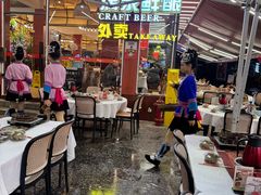 -刘姐啤酒鱼民族演艺餐厅(西街总店)