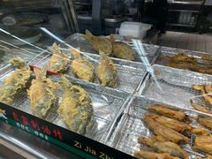 -胖东来生活广场(健康路店)